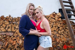 251 - Pissing Pussies