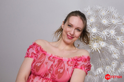 385 - Peek under Her Dress